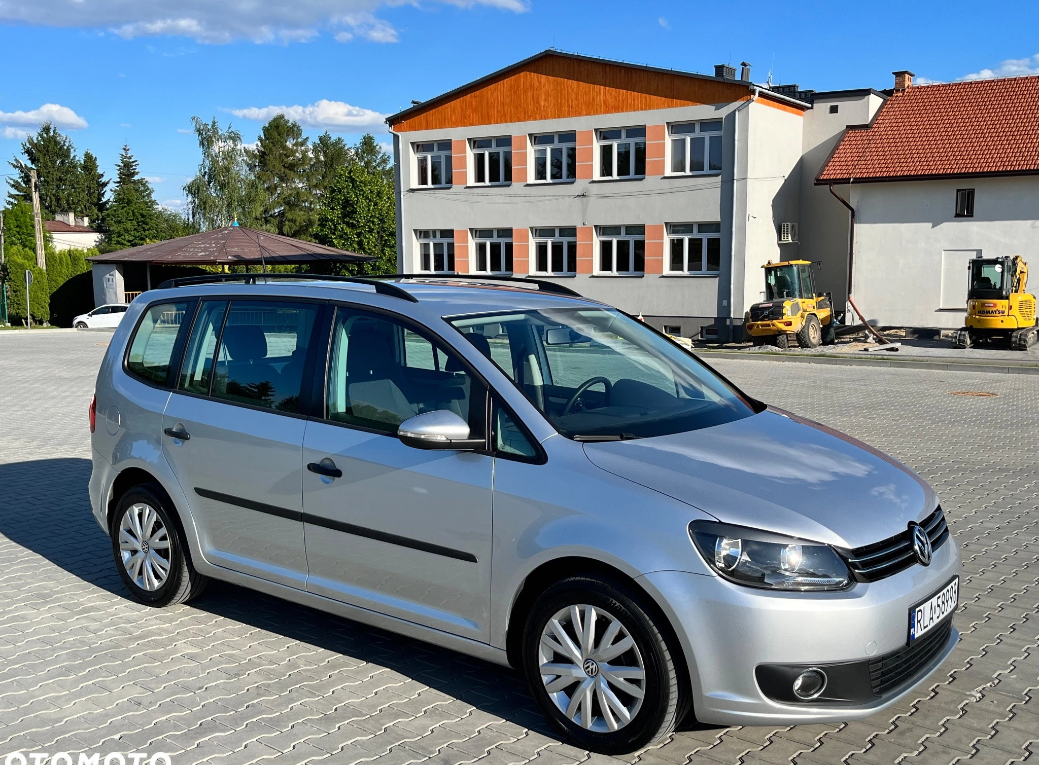 Volkswagen Touran cena 32000 przebieg: 176500, rok produkcji 2011 z Łańcut małe 191